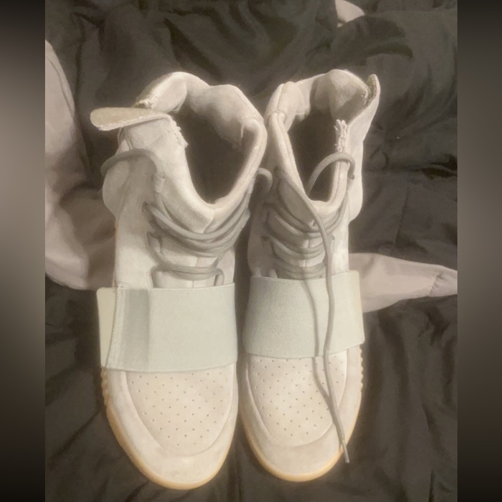 Adidas Yeezy Boost 750